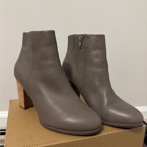 Taupe Ankle Booties VIONIC